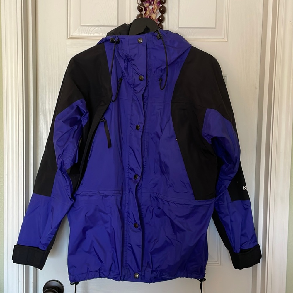 The North Face Woman’s Gore Tex Jacket with Hood